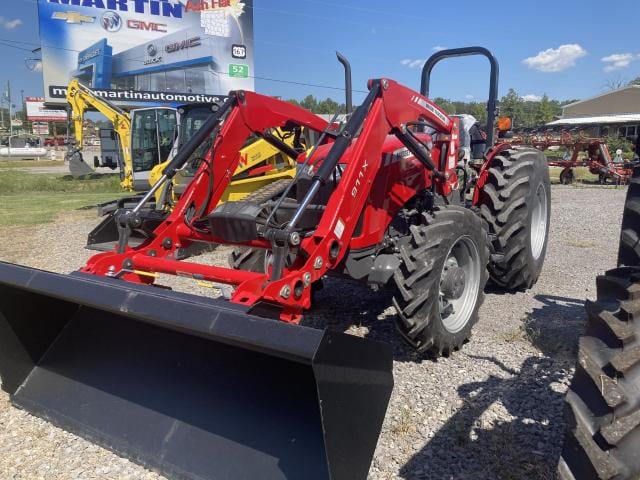 New Massey Ferguson 2607H Tractor/ 911XLoader