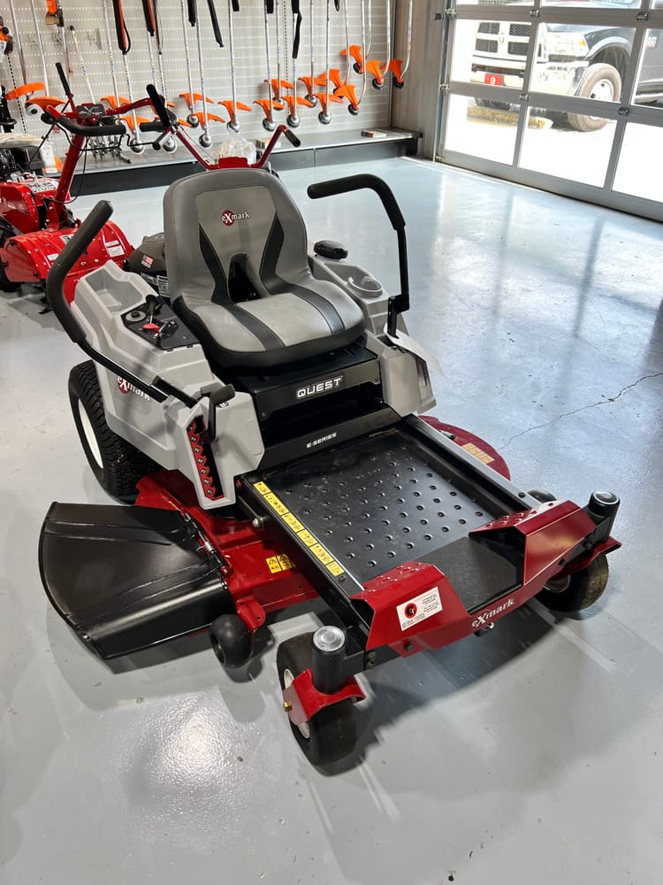 New Exmark Quest E Series 42″ Zero Turn