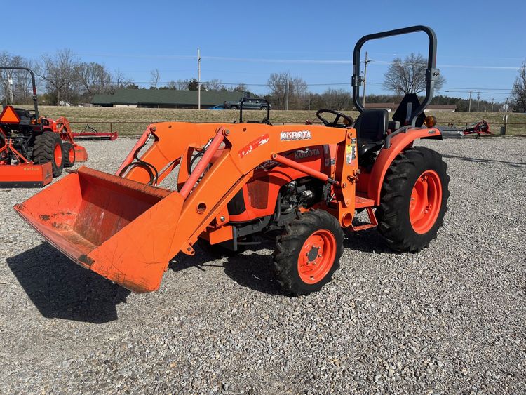 Kubota L2501 Tractor/Loader
